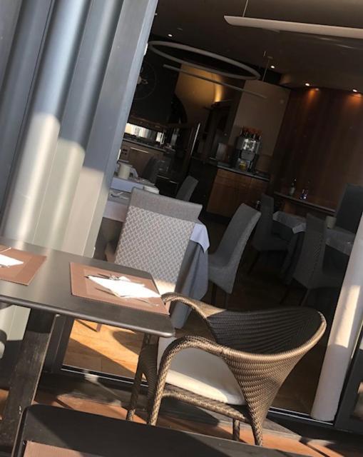 Hotel Ligure อาลัสซิโอ ภายนอก รูปภาพ