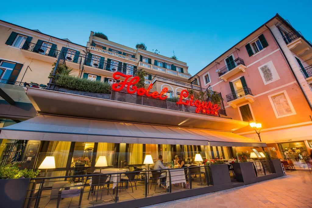 Hotel Ligure อาลัสซิโอ ภายนอก รูปภาพ