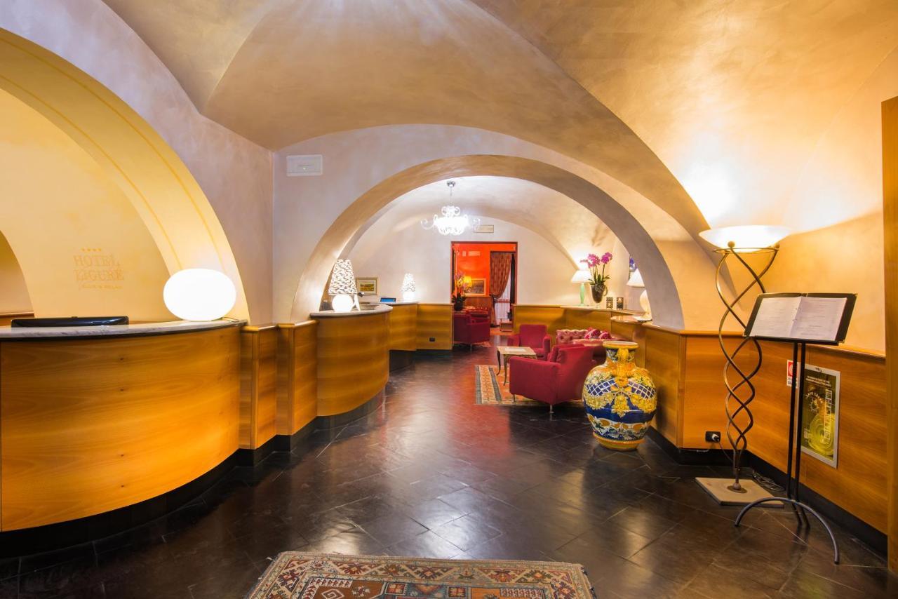 Hotel Ligure อาลัสซิโอ ภายนอก รูปภาพ